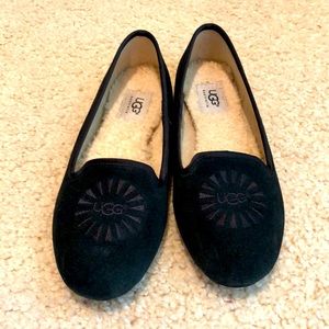 Black Ugg Slip on size 7 lined